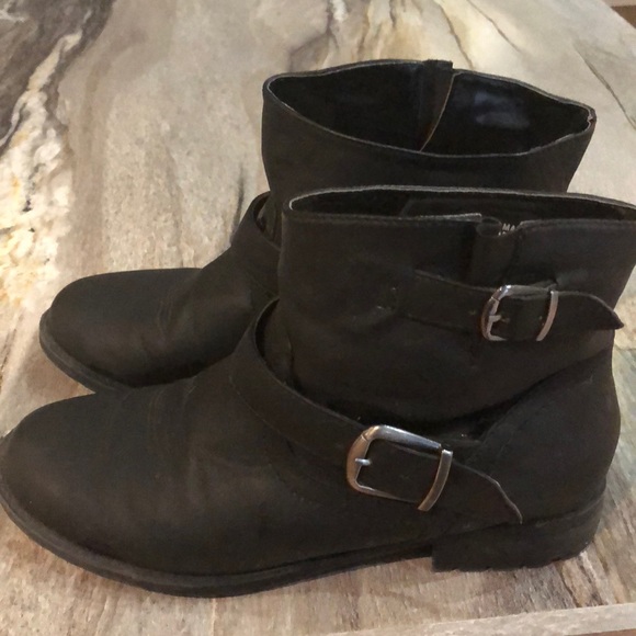 american eagle short boots